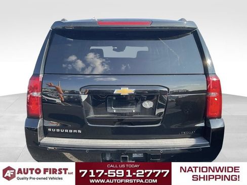 Used 2019 Chevrolet Suburban LT AWD/4WD image 4