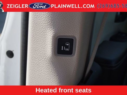Used 2024 Chrysler Pacifica Touring-L FWD image 18