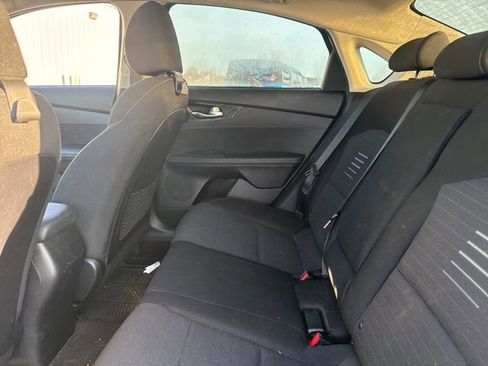 Used 2019 Kia Forte S w/ S Premium Package image 11