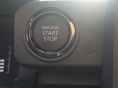 New 2026 Toyota Tacoma SR5 image 15