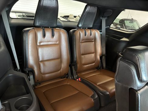 Used 2011 Ford Explorer Limited w/ 302A Rapid Spec Order Code image 27