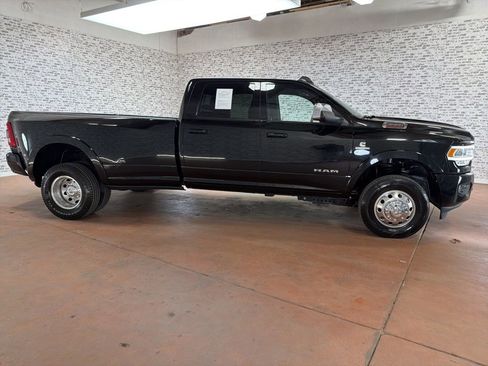 Used 2022 RAM 3500 Laramie image 8