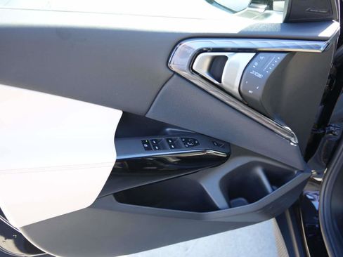 New 2026 BMW X3 xDrive30 w/ Premium Package image 11