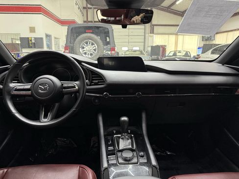 Used 2022 MAZDA MAZDA3 s FWD image 20