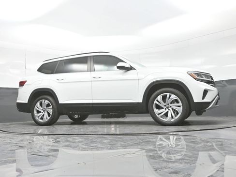 Used 2023 Volkswagen Atlas SE w/ Panoramic Sunroof Package AWD/4WD image 35