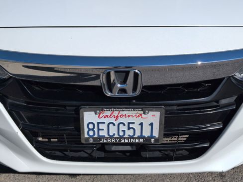 Used 2018 Honda Accord EX-L image 9