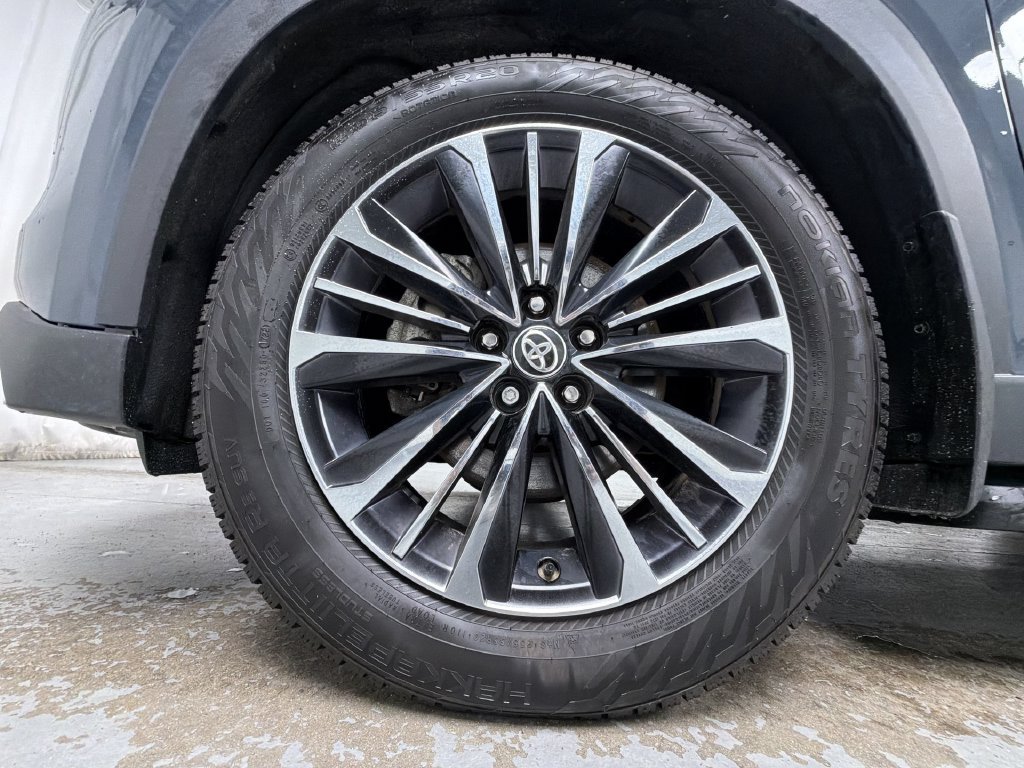 Certified 2025 Toyota Grand Highlander AWD Hybrid image 15