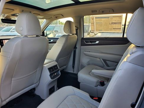 New 2026 Volkswagen Atlas SE image 5