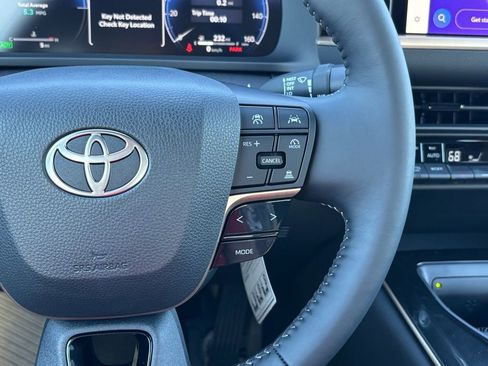 New 2026 Toyota Crown XLE image 18