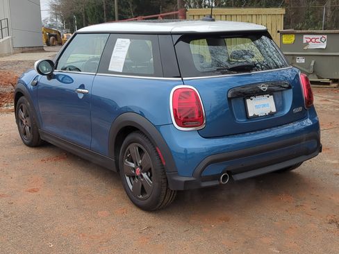 Used 2024 MINI Cooper 2-Door Hardtop image 7