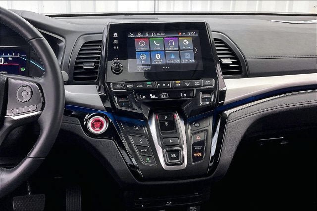 Certified 2024 Honda Odyssey Touring image 6
