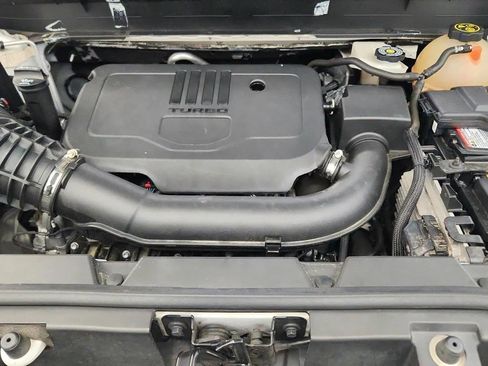 Used 2022 GMC Acadia SLE FWD image 38