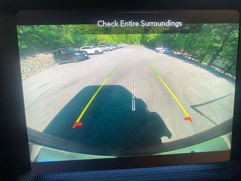 Used 2022 Jeep Wrangler Unlimited Sahara AWD/4WD image 15