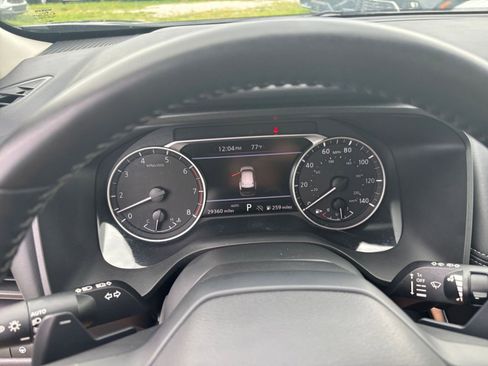 Used 2025 Nissan Rogue SV AWD/4WD image 42