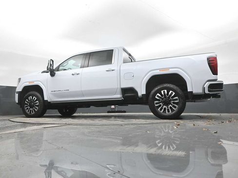 New 2026 GMC Sierra 2500 Denali Ultimate image 32
