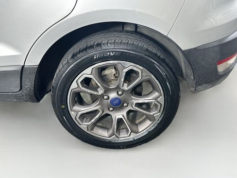Used 2019 Ford EcoSport Titanium image 11