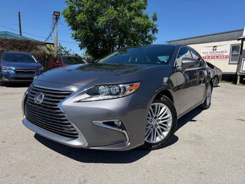 Used 2016 Lexus ES 350 w/ Premium Package w/Wood Trim image 3
