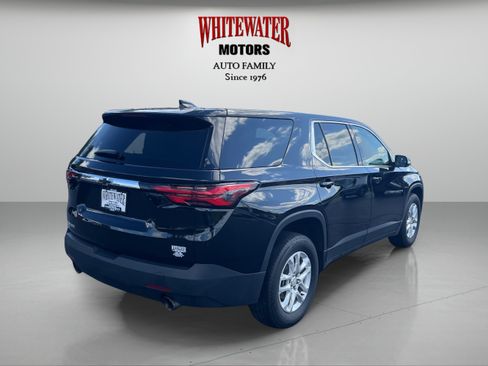 Used 2024 Chevrolet Traverse LS w/ Safety Package FWD image 5