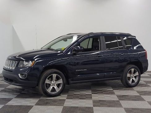 Used 2016 Jeep Compass High Altitude FWD image 3