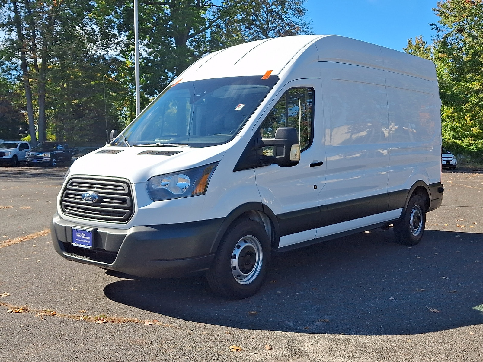 Used 2018 Ford Transit 250 148 High Roof RWD image 3