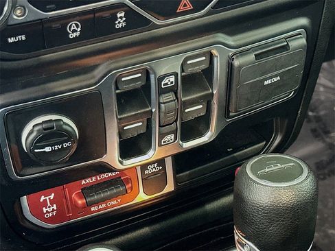 Used 2021 Jeep Gladiator Mojave w/ Trailer Tow Package image 29