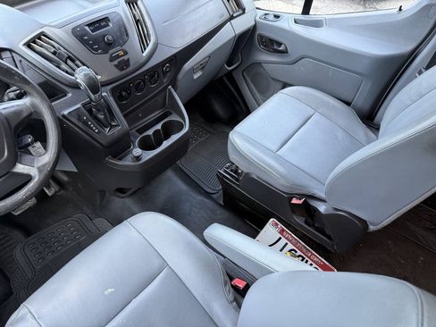 Used 2019 Ford Transit 250 148 Low Roof RWD image 21