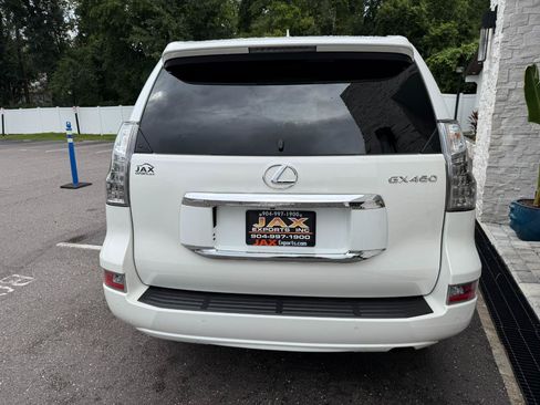 Used 2017 Lexus GX 460 Luxury w/ Preferred Accessory Package AWD/4WD image 14