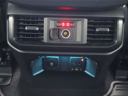 Certified 2025 Ford F150 Raptor image 32