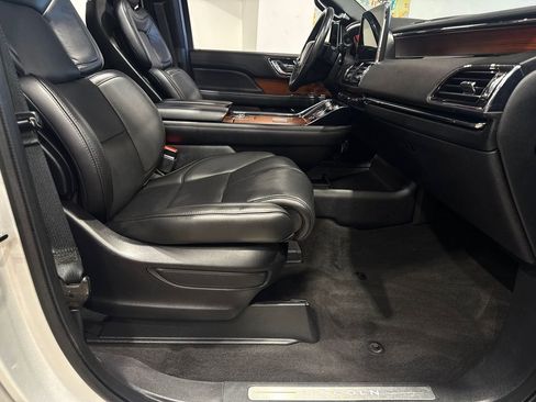 Used 2018 Lincoln Navigator Reserve w/ Technology Package image 61
