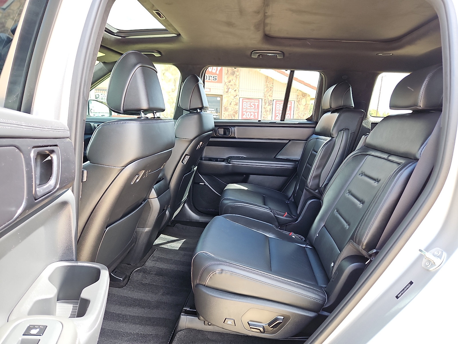 Used 2025 Hyundai Santa Fe Calligraphy AWD/4WD image 10