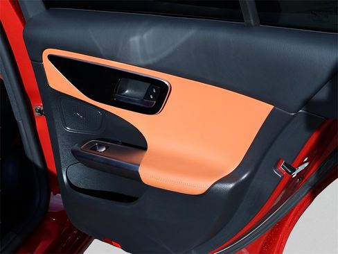 Used 2022 Mercedes-Benz C 300 4MATIC Sedan image 16