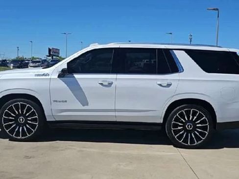 New 2026 Chevrolet Tahoe High Country AWD/4WD image 5