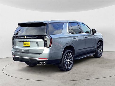 Used 2025 Chevrolet Tahoe High Country w/ Sun And Tow Package image 5