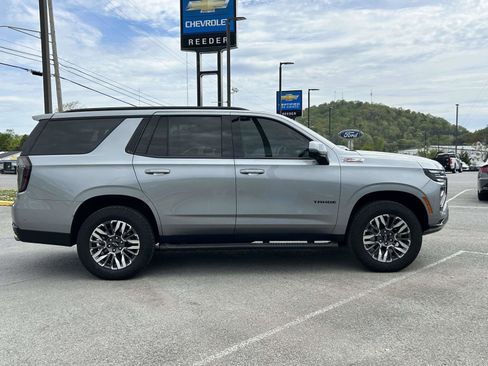 Used 2025 Chevrolet Tahoe Z71 w/ Comfort Package image 2
