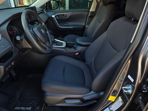 Used 2019 Toyota RAV4 LE w/ All Weather Liner Package AWD/4WD image 14