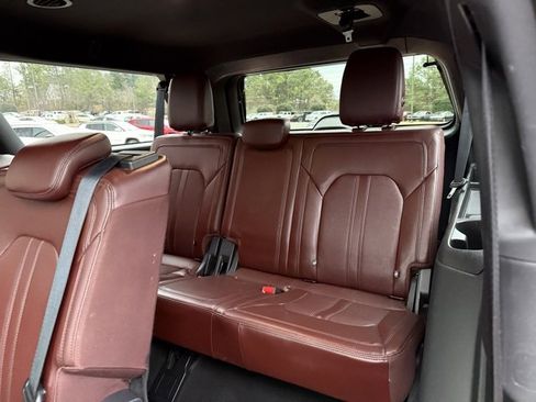 Used 2024 Ford Expedition Max Limited image 31