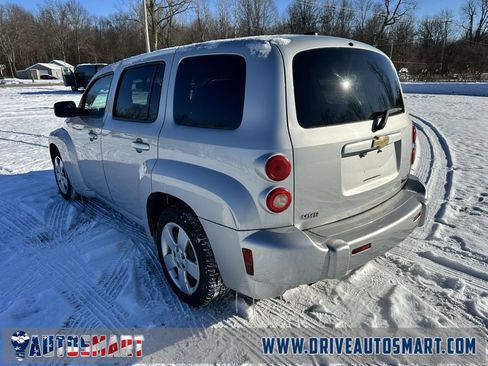 Used 2009 Chevrolet HHR LS image 5