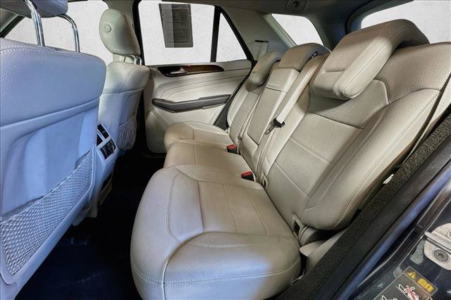 Used 2012 Mercedes-Benz ML 350 BlueTEC 4MATIC image 23