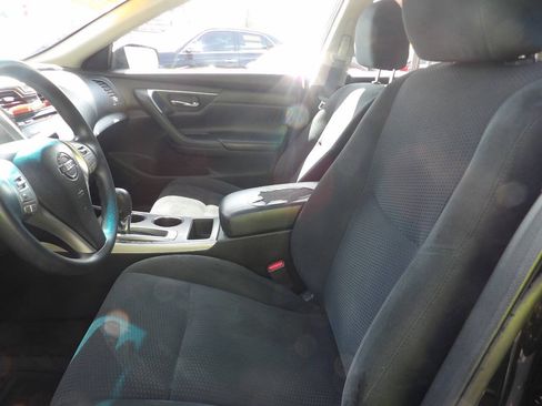 Used 2015 Nissan Altima 2.5 S w/ Special Edition Package FWD image 8