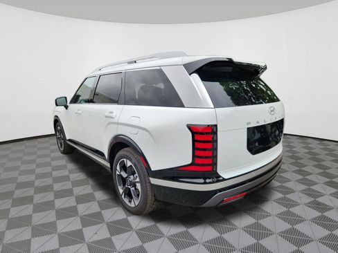 Certified 2026 Hyundai Palisade Limited AWD/4WD image 3