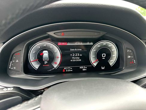 Used 2023 Audi Q7 3.0T Premium Plus AWD/4WD image 19