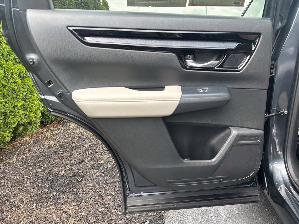 Used 2024 Honda CR-V EX-L image 9
