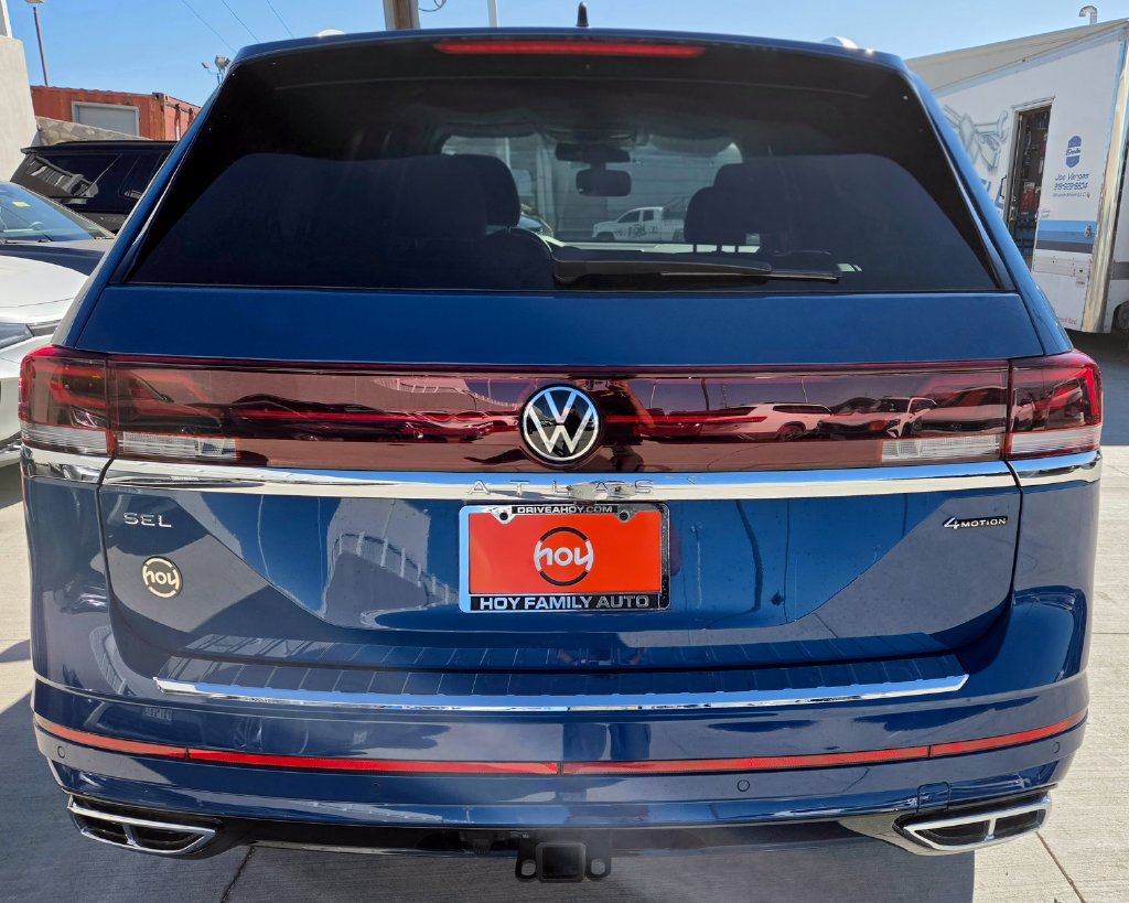 Certified 2025 Volkswagen Atlas SEL Premium R-Line AWD/4WD image 7