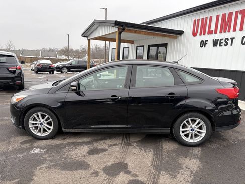 Used 2017 Ford Focus SE image 12