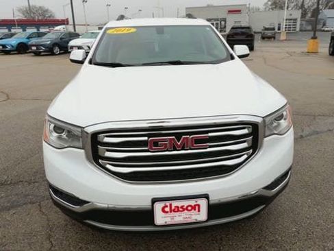 Used 2019 GMC Acadia SLT image 3
