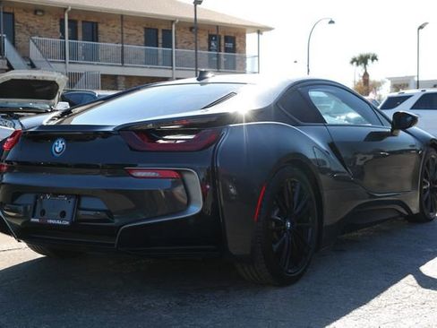 Used 2019 BMW i8 Pure Impulse World image 16