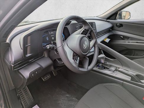 New 2026 Hyundai Elantra Sport image 3