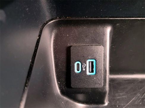 Used 2024 Ford F150 XLT w/ Mobile Office Package image 25