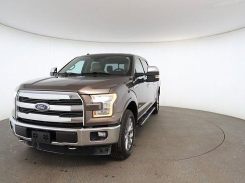 Used 2017 Ford F150 Lariat w/ Equipment Group 502A Luxury image 32