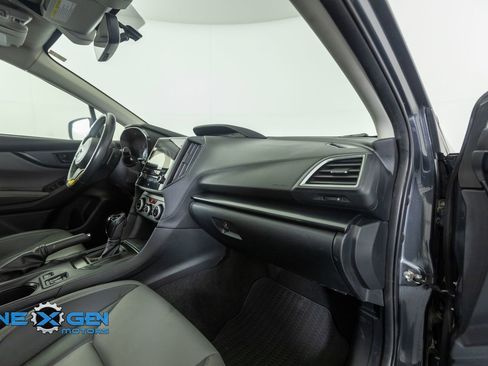 Used 2022 Subaru Crosstrek 2.5i Sport w/ Moonroof Package image 41